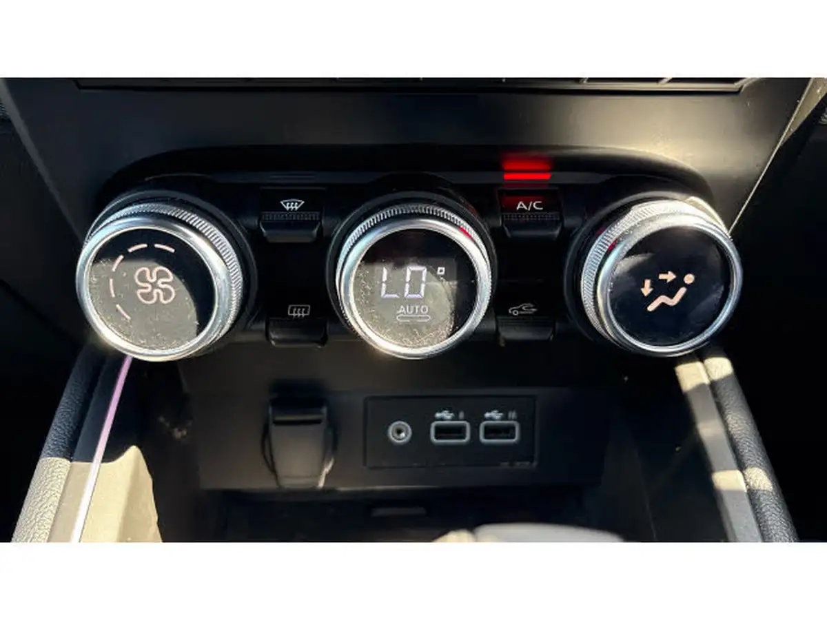 2024-renault-clio-16-techno-big-25
