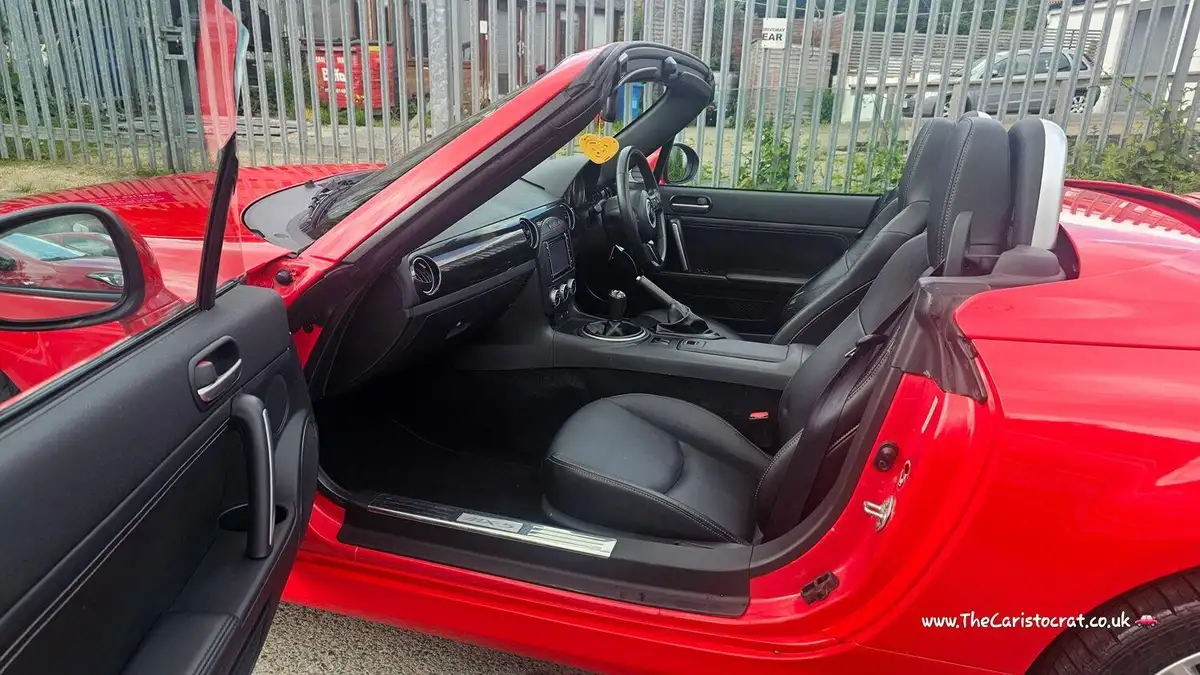 2013-mazda-mx-5-20-roadster-sport-tech-160ps-big-11