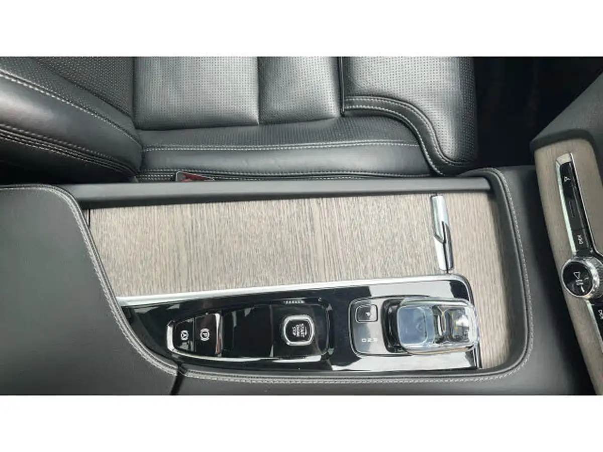 2022-volvo-xc90-20-t8-inscription-pro-455bhp-big-45
