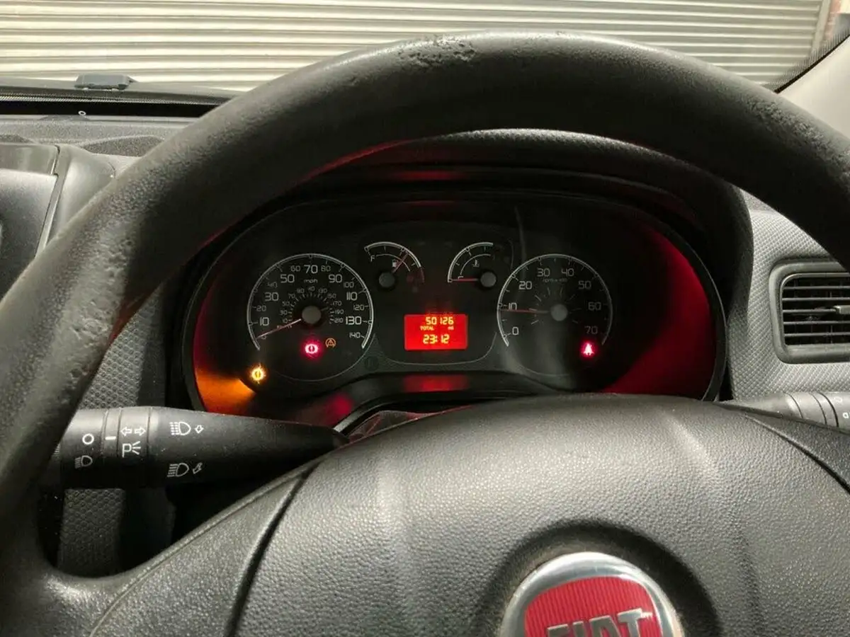2012-fiat-doblo-big-14