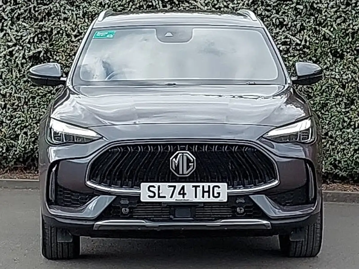 2024-mg-hs-15t-gdi-trophy-162ps-1490cc-dct-big-18