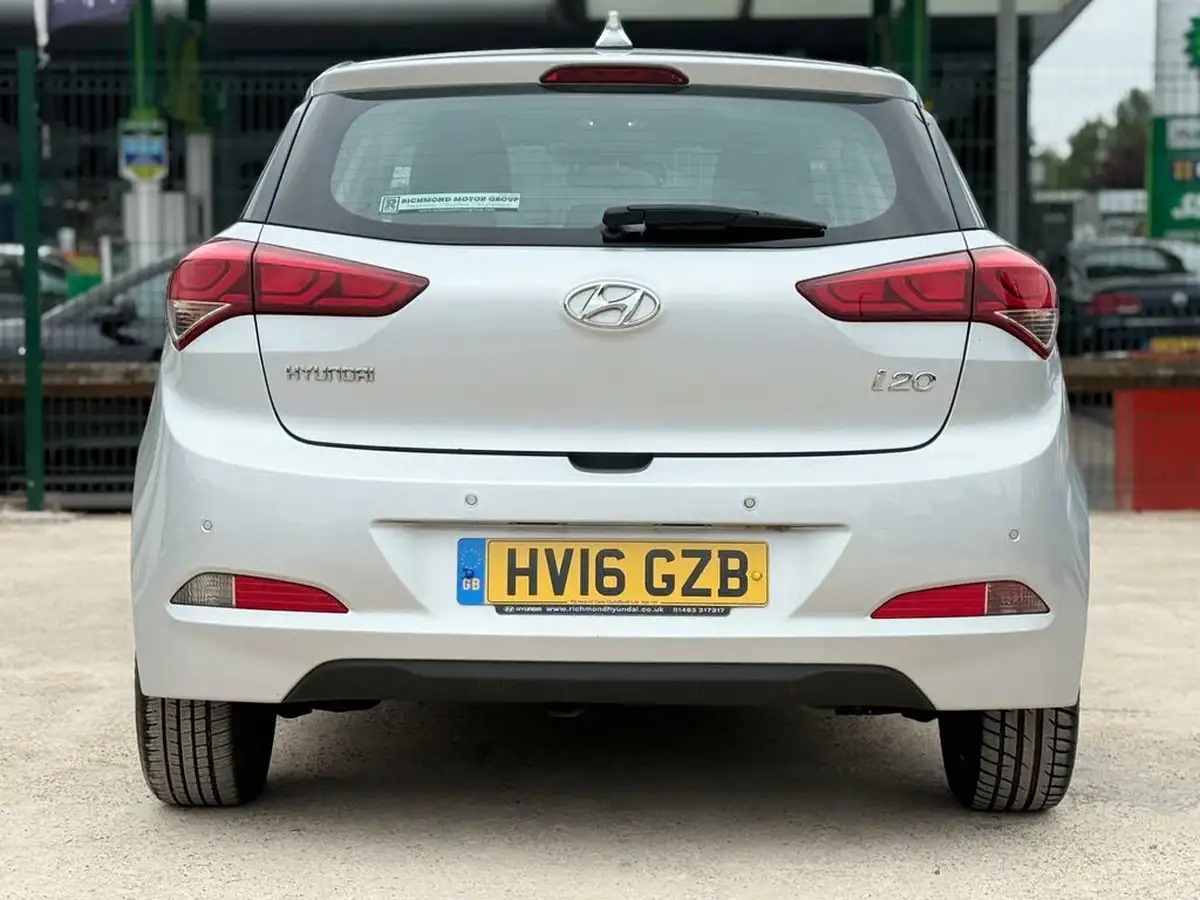 2016-hyundai-i20-12-blue-drive-se-hatchback-5d-big-27