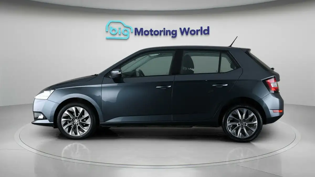 2021-skoda-fabia-10-tsi-se-drive-95ps-hatchback-big-4