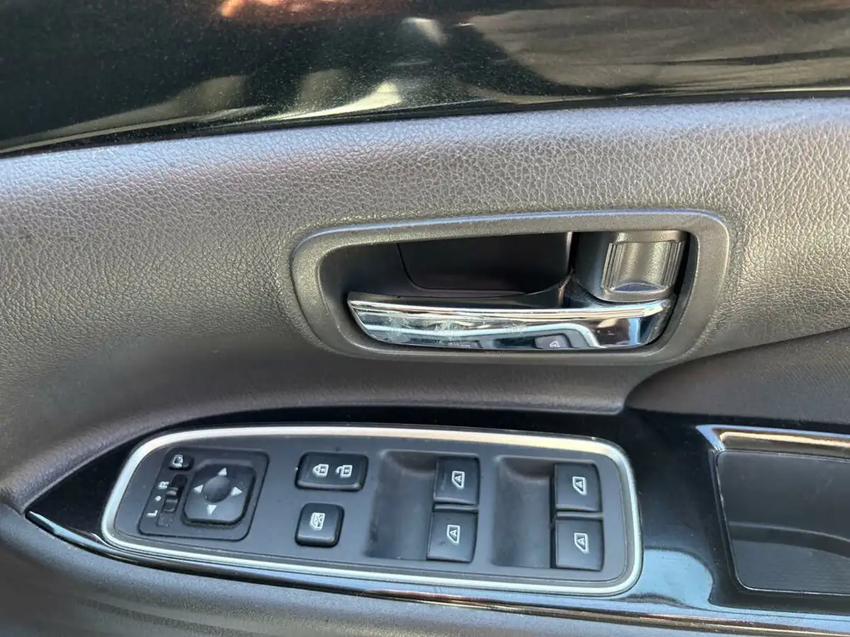 2020-mitsubishi-outlander-24-reflex-plus-commercial-big-26
