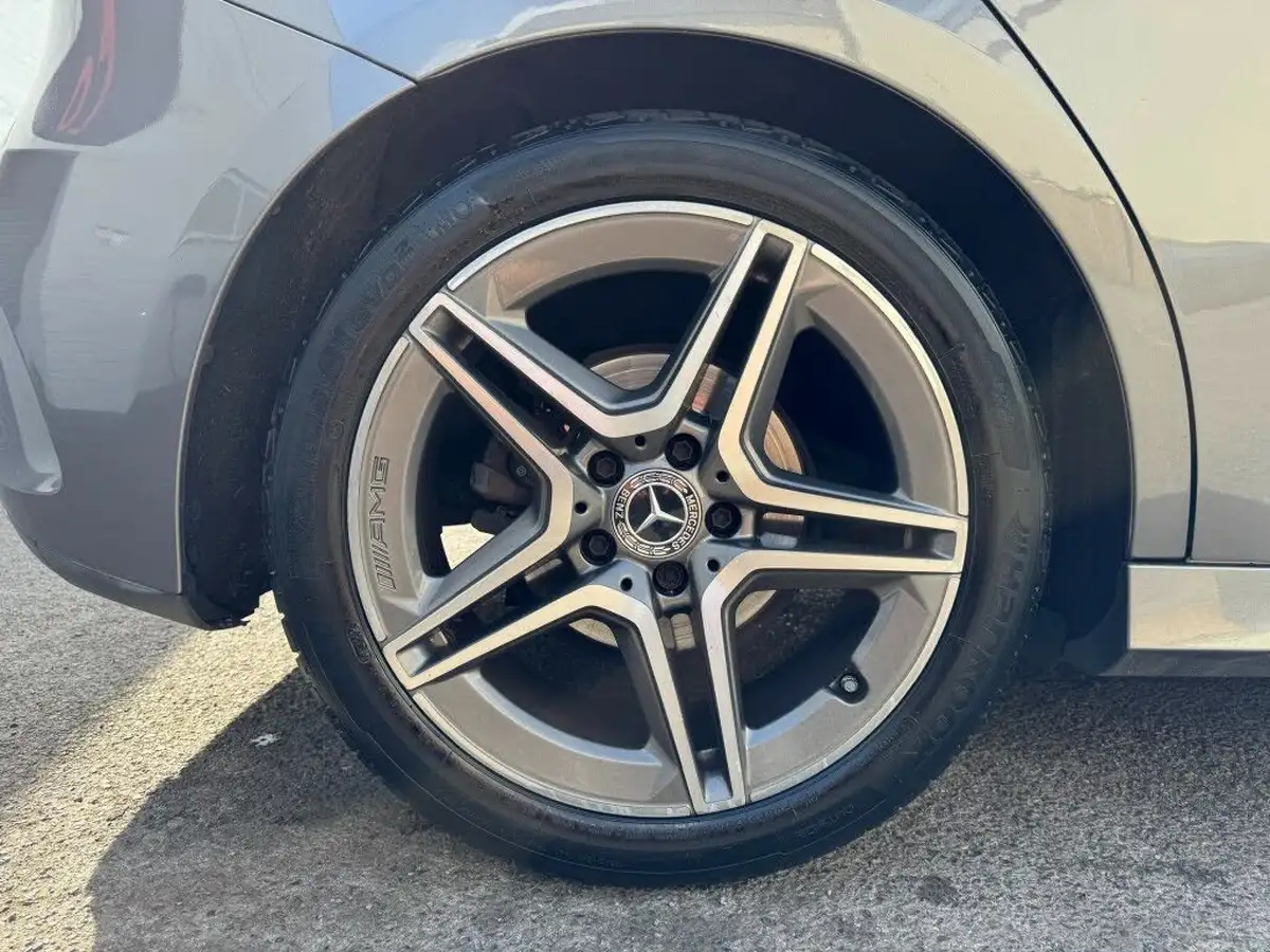 2019-mercedes-benz-a-class-13-a180-amg-line-hatchback-5d-big-12