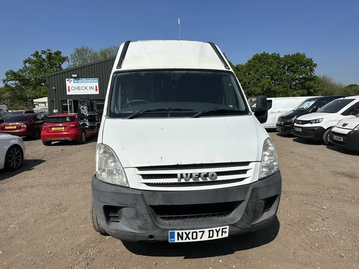 2007-iveco-daily-s-class-30td-35s18-mwb-air-ride-high-roof-van-big-13