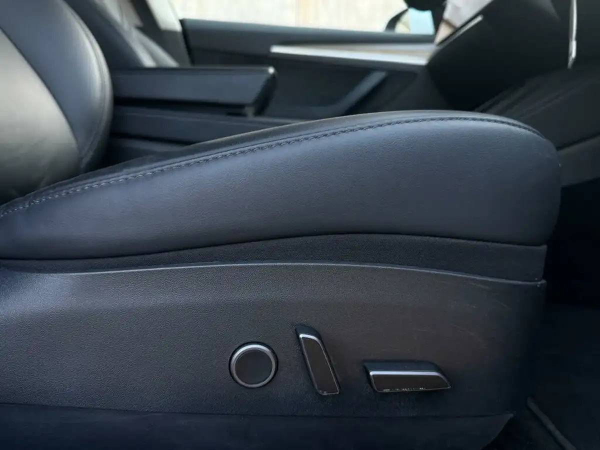 2021-tesla-model-3-e-long-range-awd-big-19