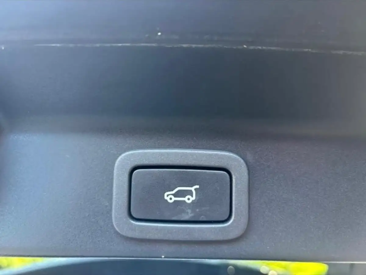 2016-jaguar-f-pace-20-i4d-r-sport-awd-auto-big-20