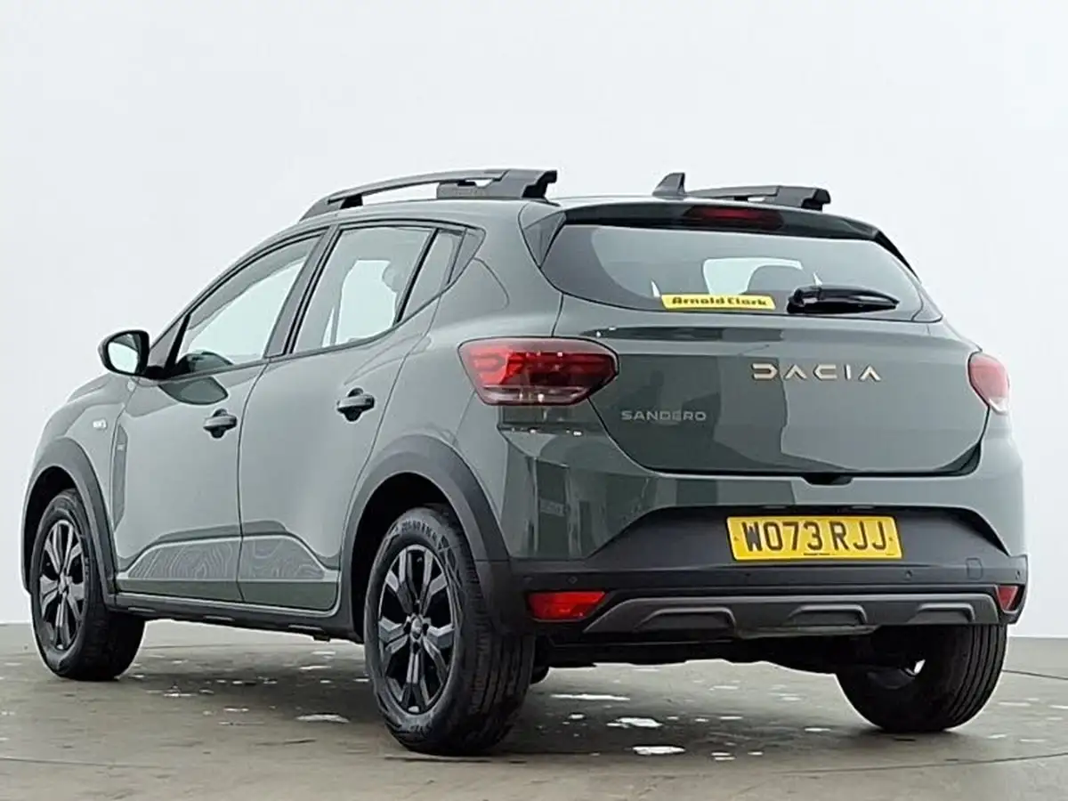 2024-dacia-sandero-stepway-10-tce-extreme-90bhp-big-1