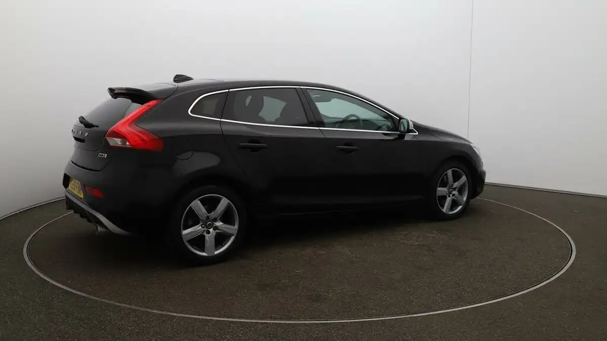 2019-volvo-v40-20td-d3-r-design-nav-plus-geartronic-big-52