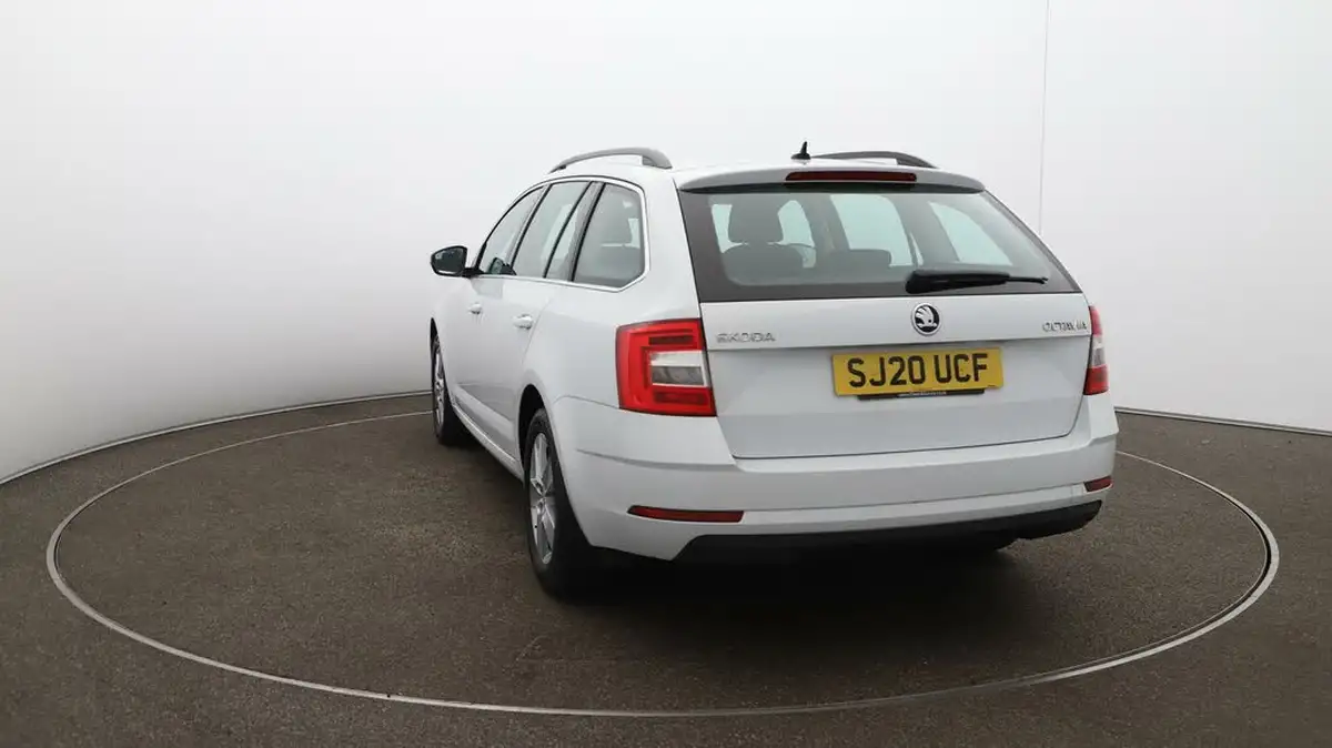 2020-skoda-octavia-16tdi-se-technology-estate-big-59