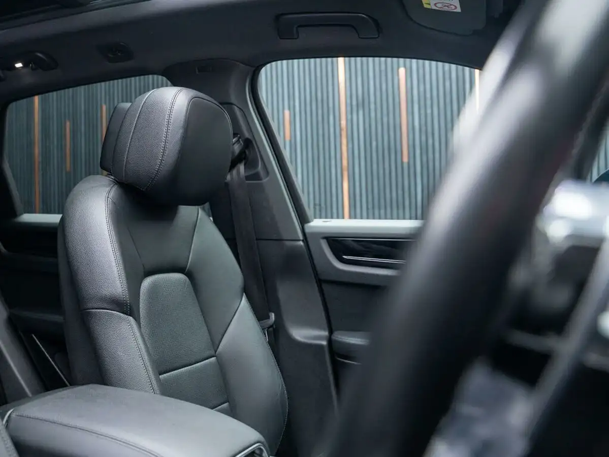 2020-porsche-cayenne-30-v6-station-wagon-big-36