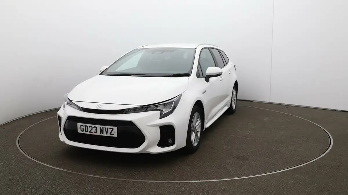 2023-suzuki-swace-18-motion-big-38