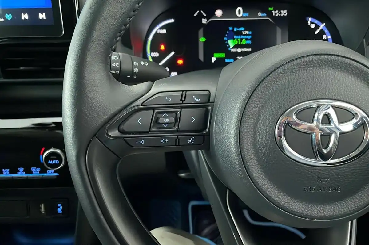 2023-toyota-yaris-cross-15-vvt-i-excel-awd-i-big-15