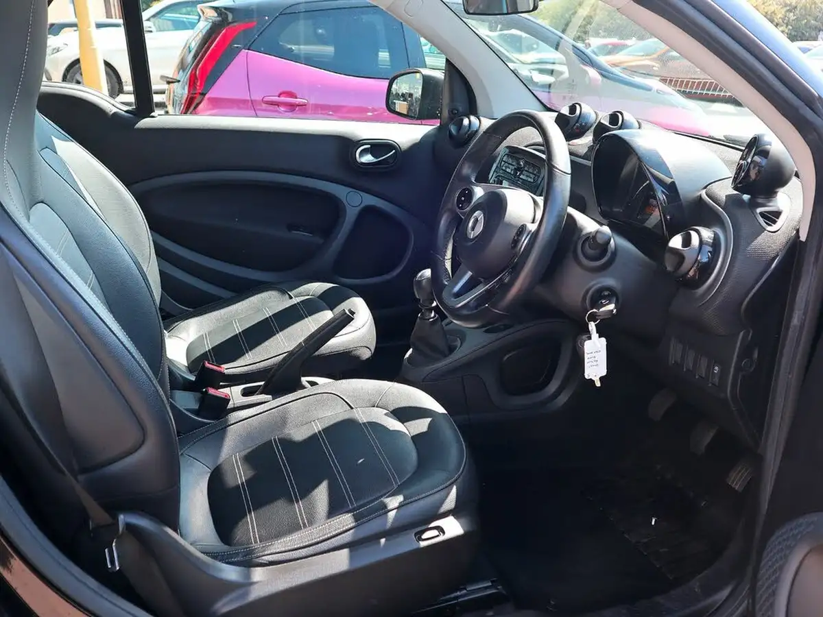2019-smart-fortwo-09-prime-coupe-big-2