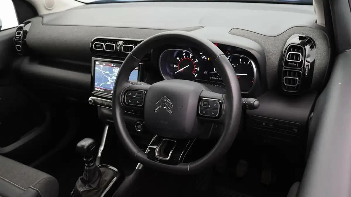 2021-citroen-c3-aircross-12-puretech-shine-plus-110ps-big-9
