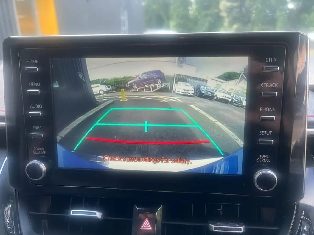 2020-toyota-corolla-18-vvt-i-excel-trk-hatchback-big-5