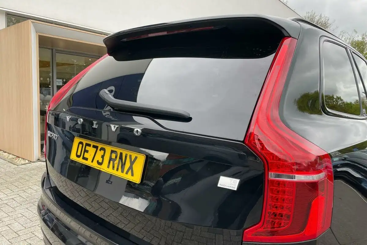 2023-volvo-xc90-20-t8-plus-big-16