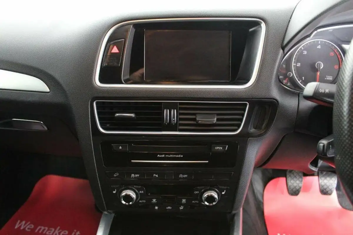 2015-audi-q5-20-tdi-quattro-s-line-plus-190ps-big-32