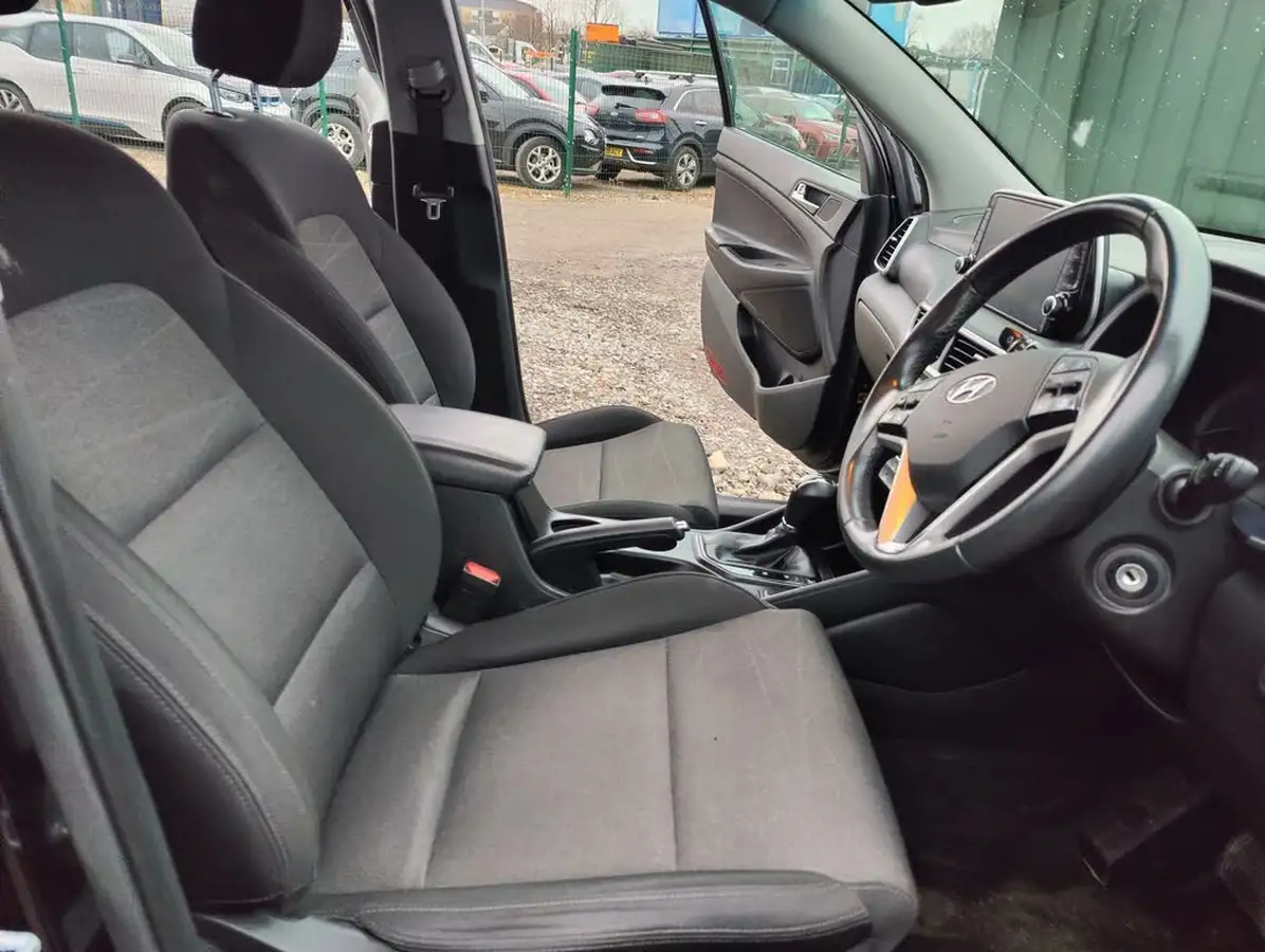 2019-hyundai-tucson-16-t-gdi-se-nav-dct-big-44