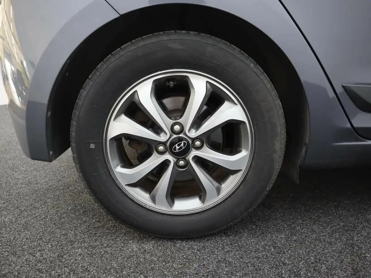 2018-hyundai-i20-12-go-se-big-6