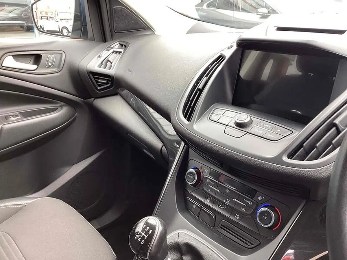 2019-ford-kuga-15tdci-titanium-edition-ss-big-32