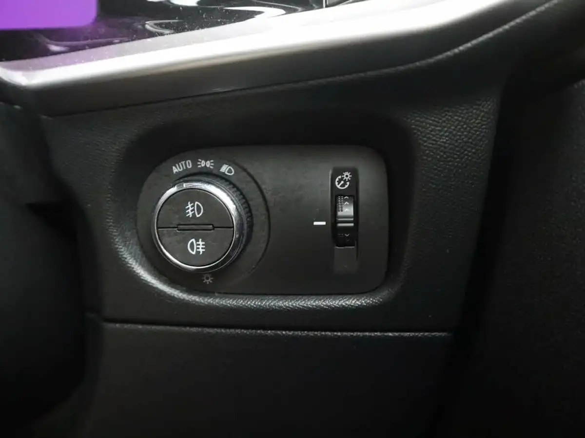 2022-vauxhall-mokka-12-ultimate-130ps-auto-big-38