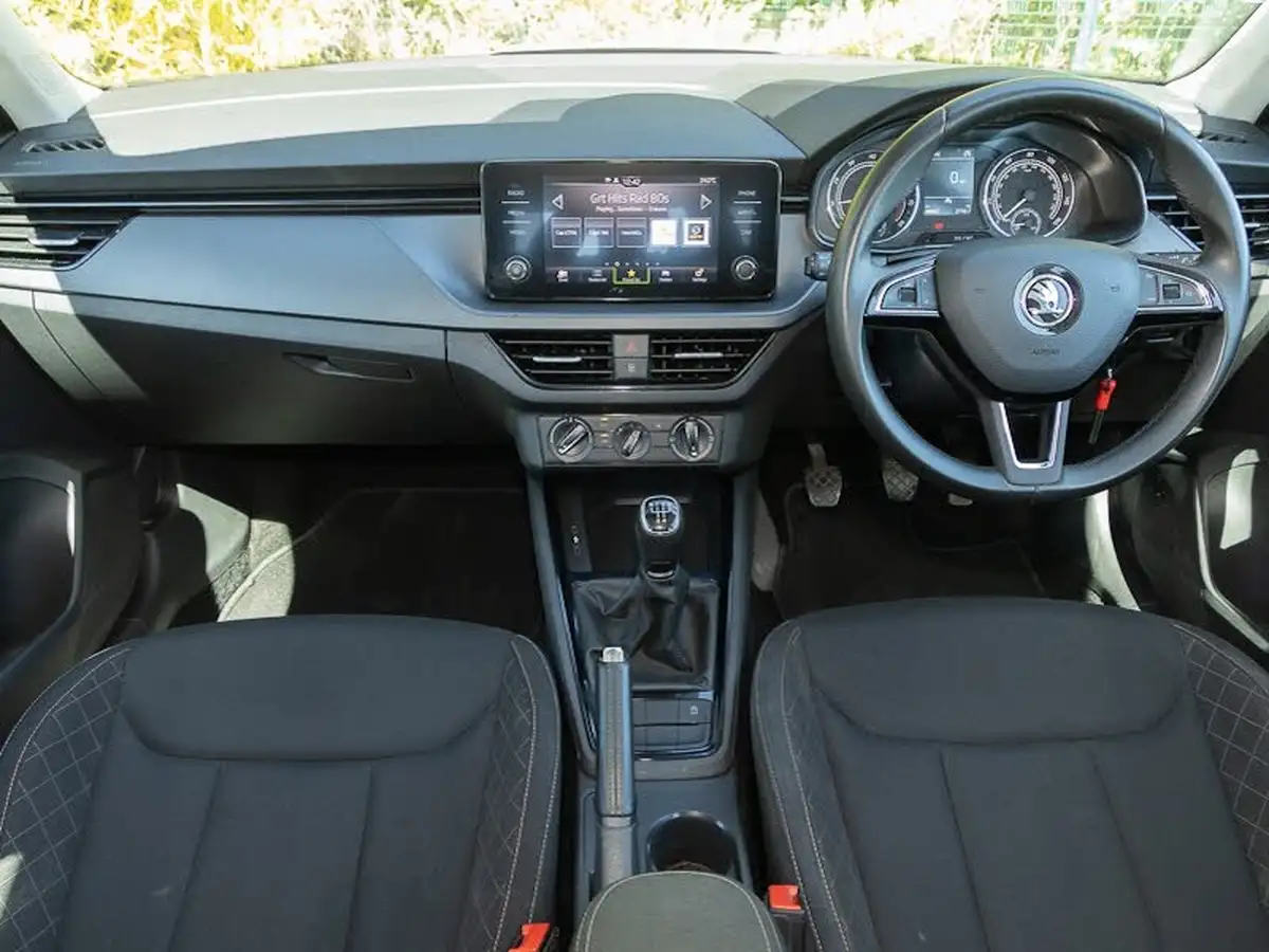 2020-skoda-kamiq-10-tsi-se-95ps-big-2