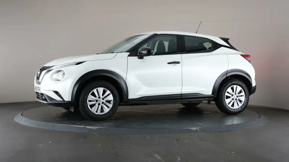 2021-nissan-juke-10-dig-t-visia-big-35