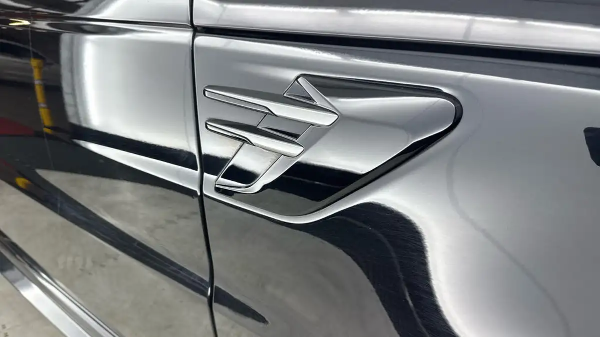 2021-land-rover-range-rover-sport-30-d300-hse-silver-big-30