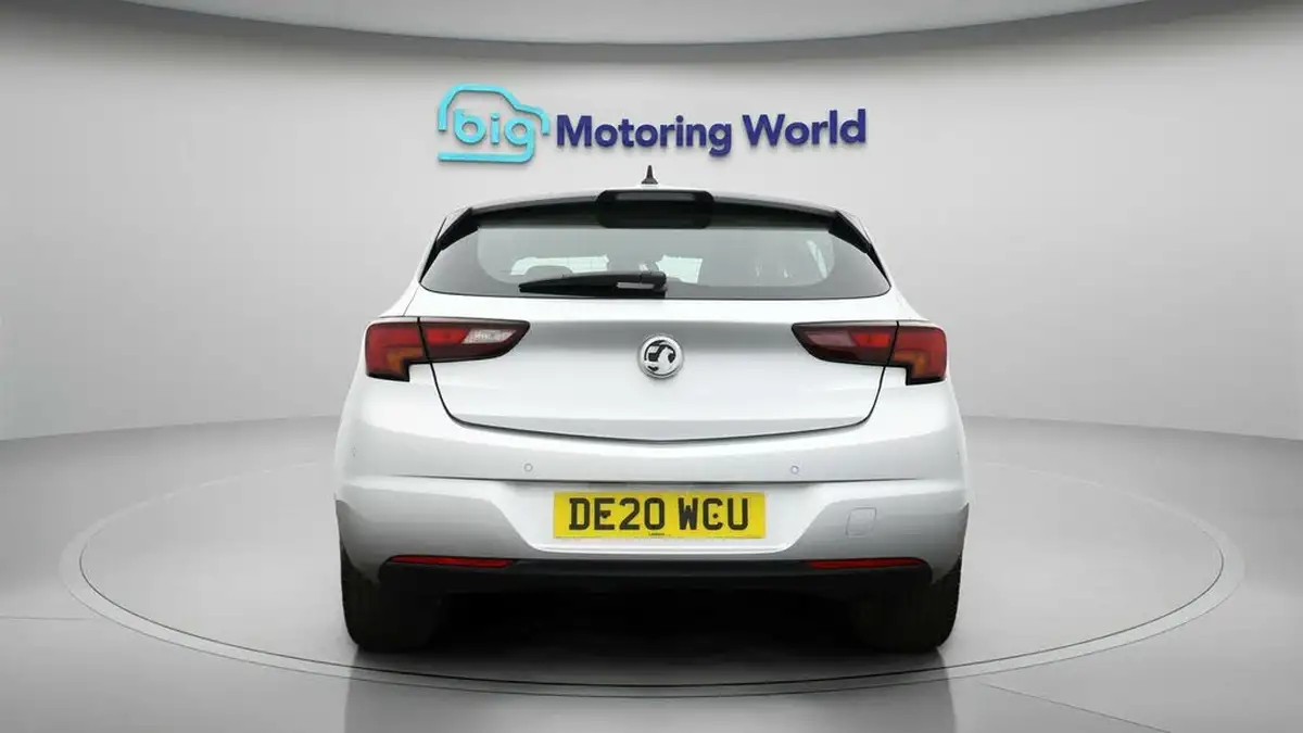 2020-vauxhall-astra-12-turbo-elite-nav-big-5