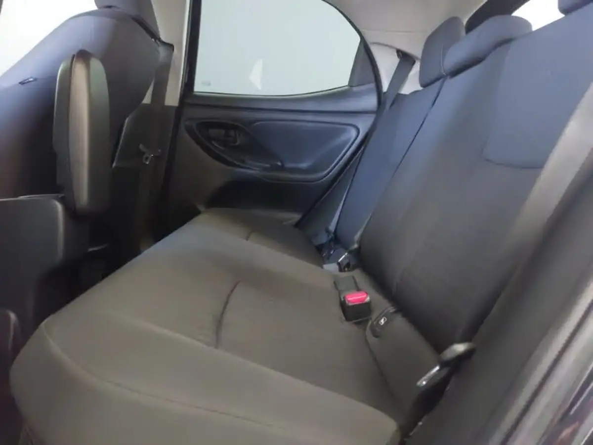 2022-toyota-yaris-15-vvt-i-design-big-5