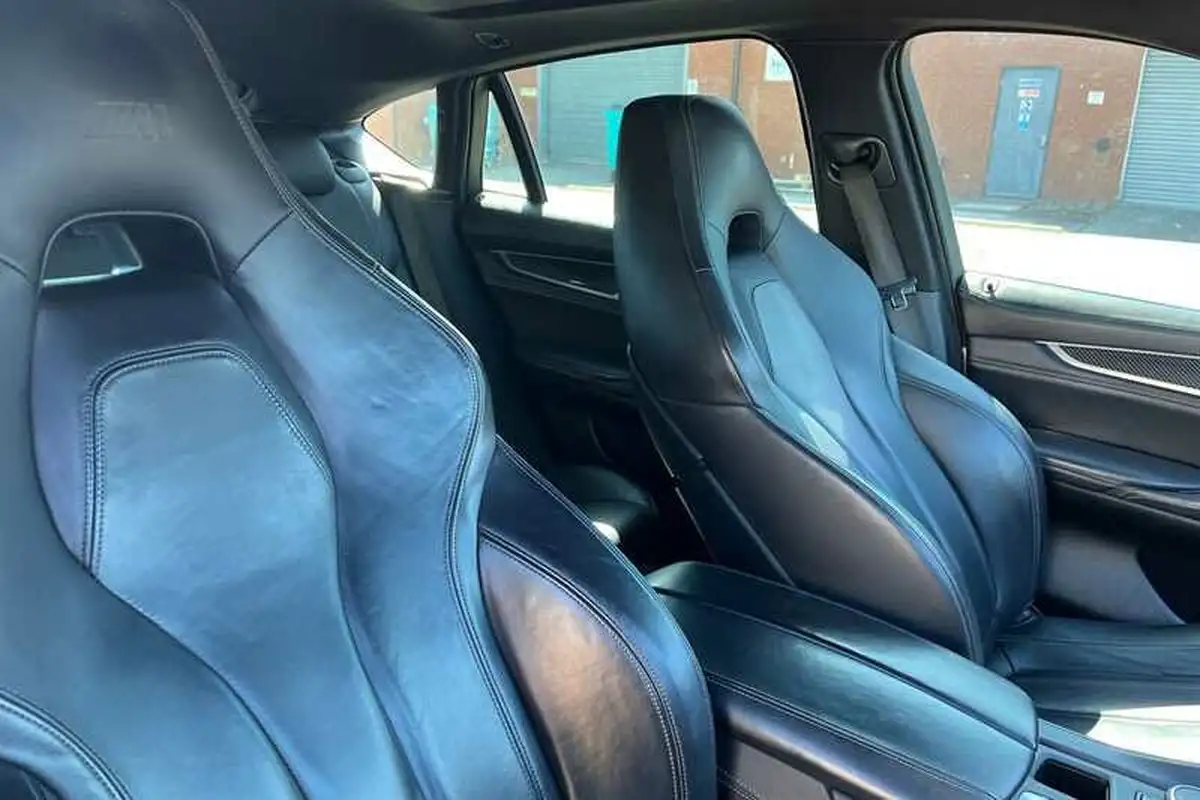 2017-bmw-x6-44-xdrive-m-big-22
