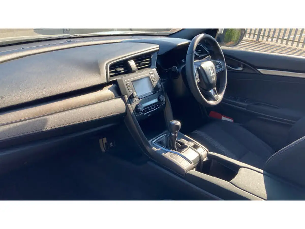 2021-honda-civic-10-vtec-turbo-se-hatchback-5d-big-1
