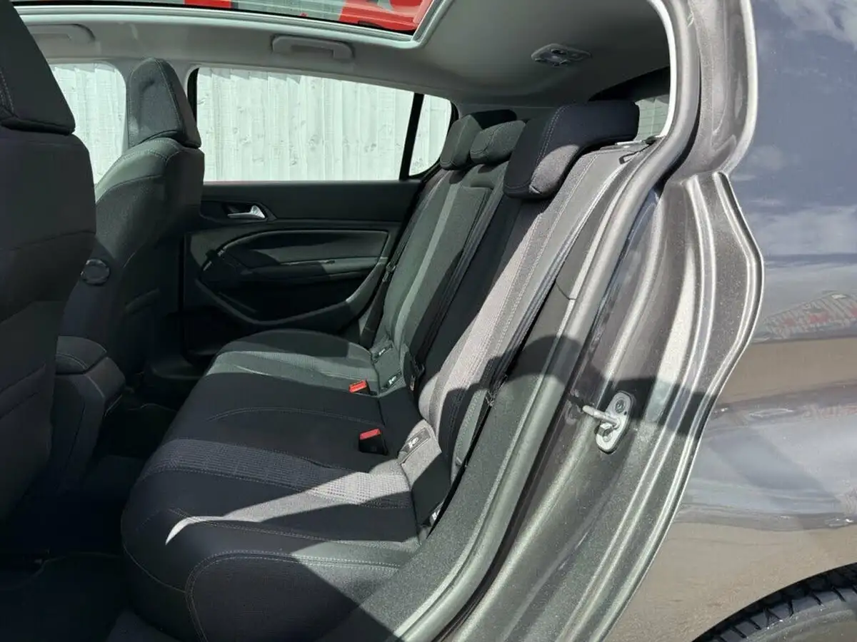 2020-peugeot-308-12-puretech-allure-130bhp-big-42