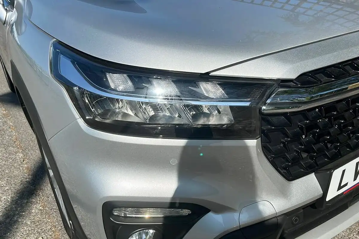 2024-suzuki-s-cross-14-boosterjet-motion-big-21
