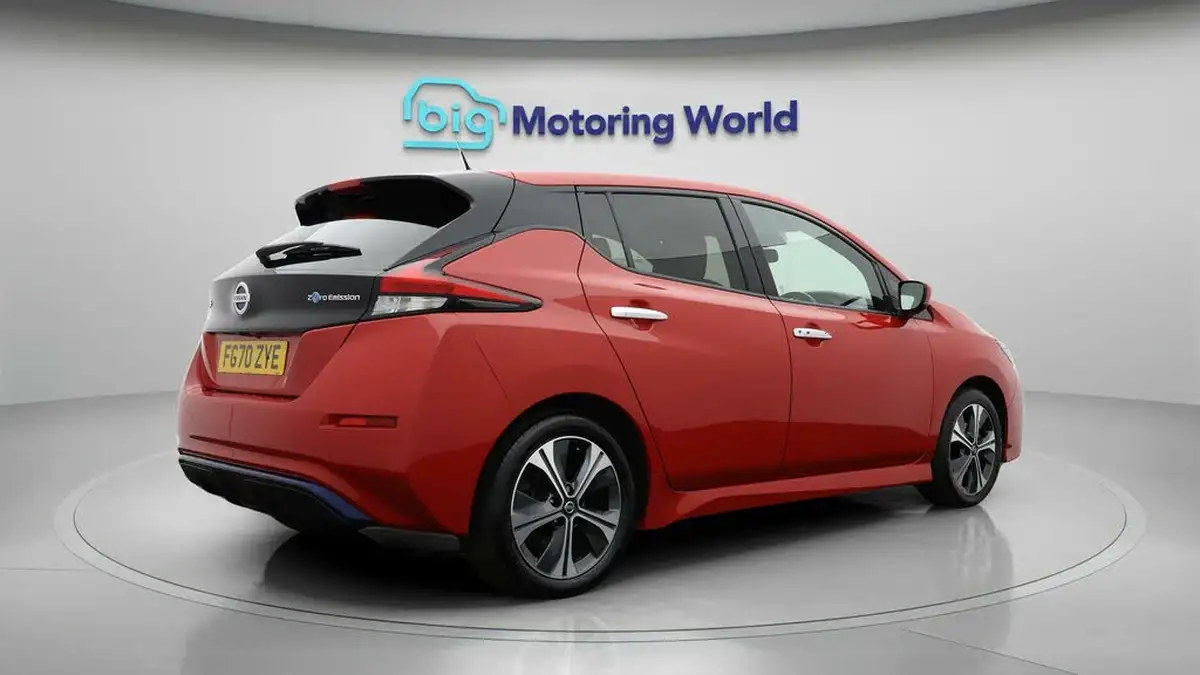2020-nissan-leaf-e-n-connecta-big-6