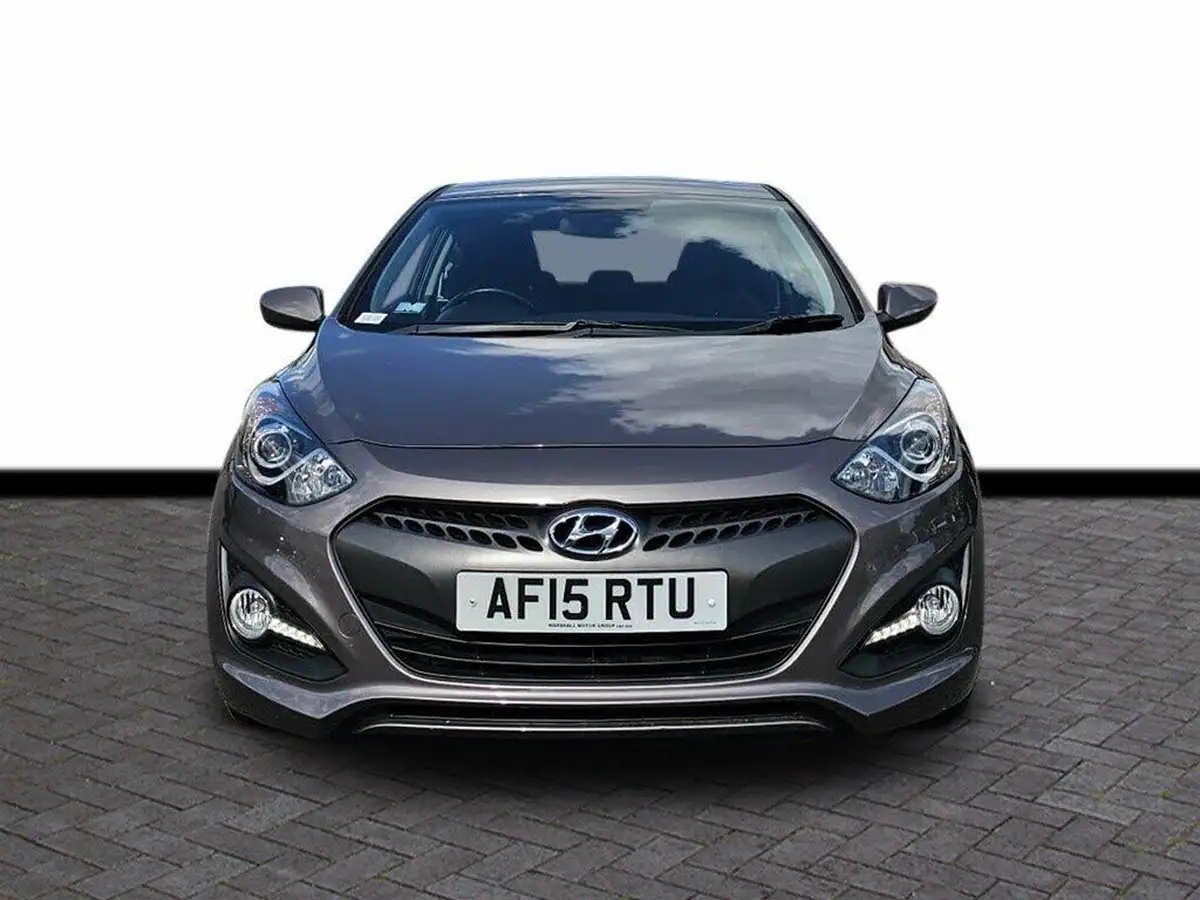 2015-hyundai-i30-14-active-3d-big-1