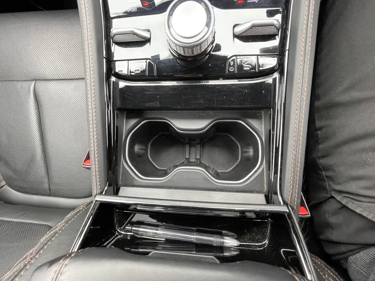 2023-jeep-grand-cherokee-20-gme-summit-reserve-big-42