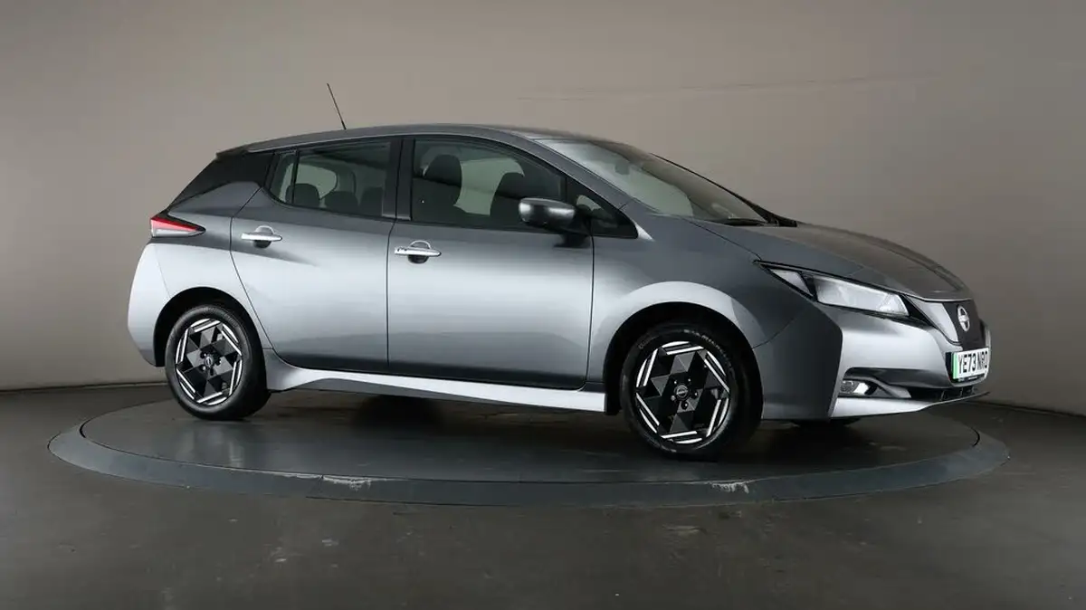 2023-nissan-leaf-e-acenta-39kwh-big-53