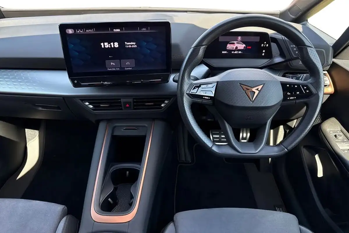2022-cupra-born-e-v3-204ps-58kwh-big-17