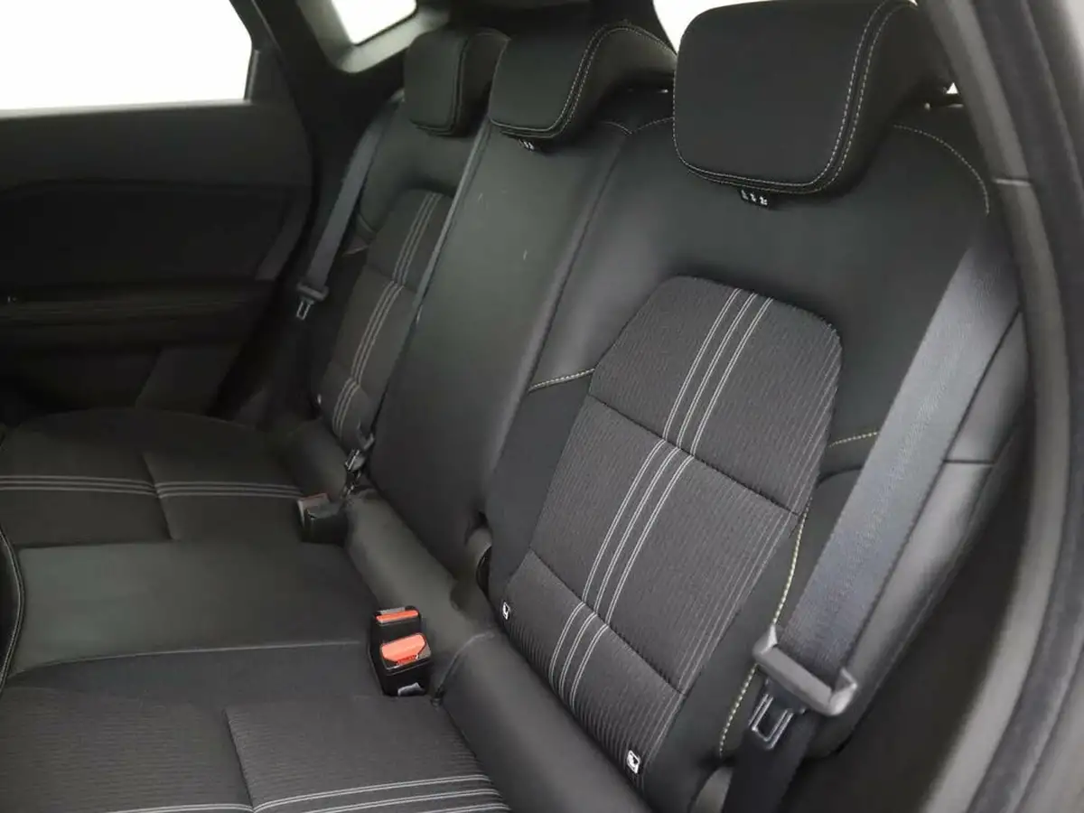2024-renault-captur-16-e-tech-engineered-145ps-full-big-14