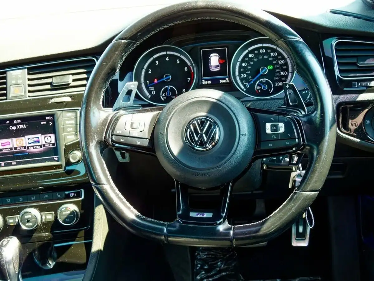 2016-volkswagen-golf-20-tsi-r-4motion-bmt-ss-hatchback-5d-dsg-big-20