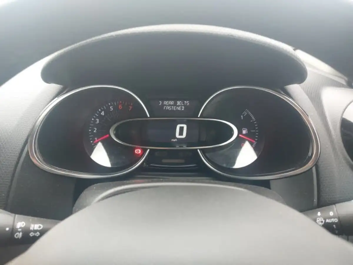 2017-renault-clio-12-dynamique-nav-big-13
