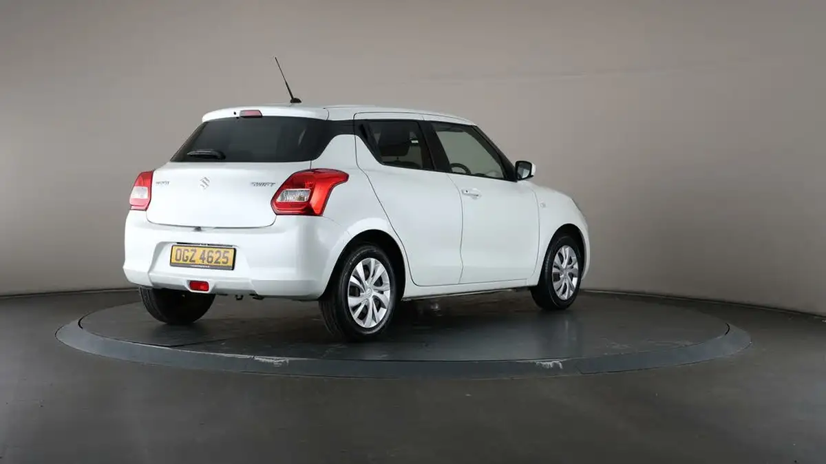 2019-suzuki-swift-12-dualjet-attitude-big-64
