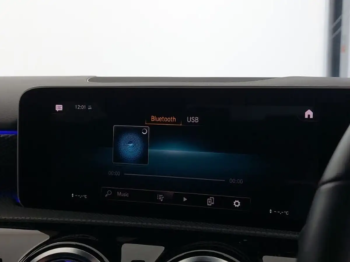 2019-mercedes-benz-a-class-13-a200-sport-premium-plus-saloon-4d-7g-dct-big-15