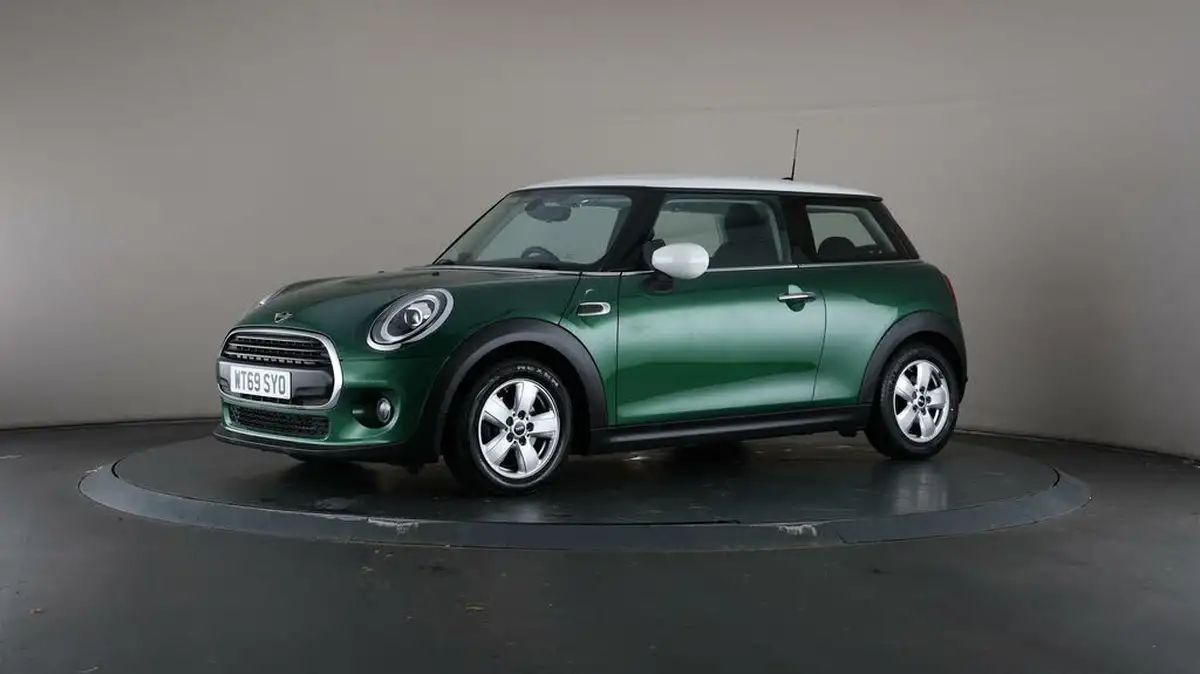 2019-mini-cooper-15-cooper-classic-hatchback-3d-big-33