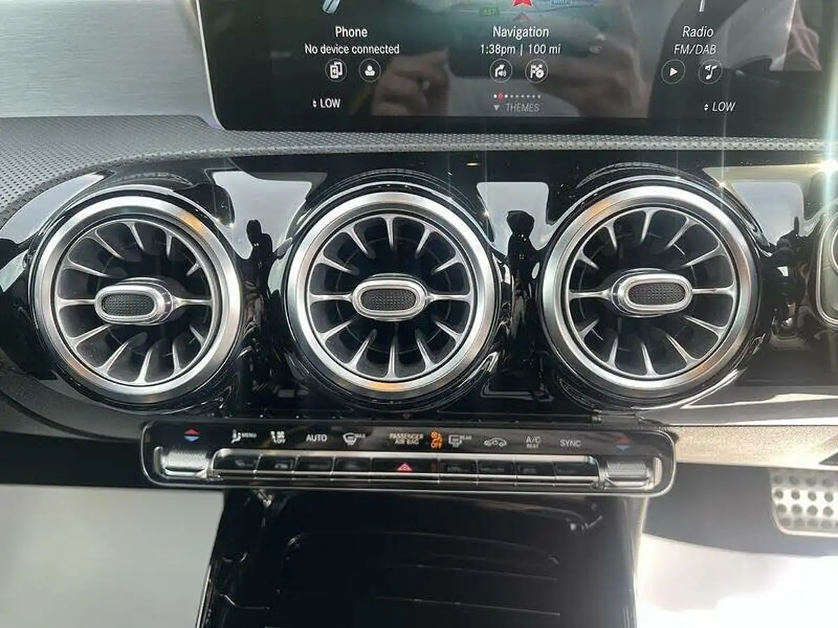 2020-mercedes-benz-a-class-20-a45-s-amg-big-49
