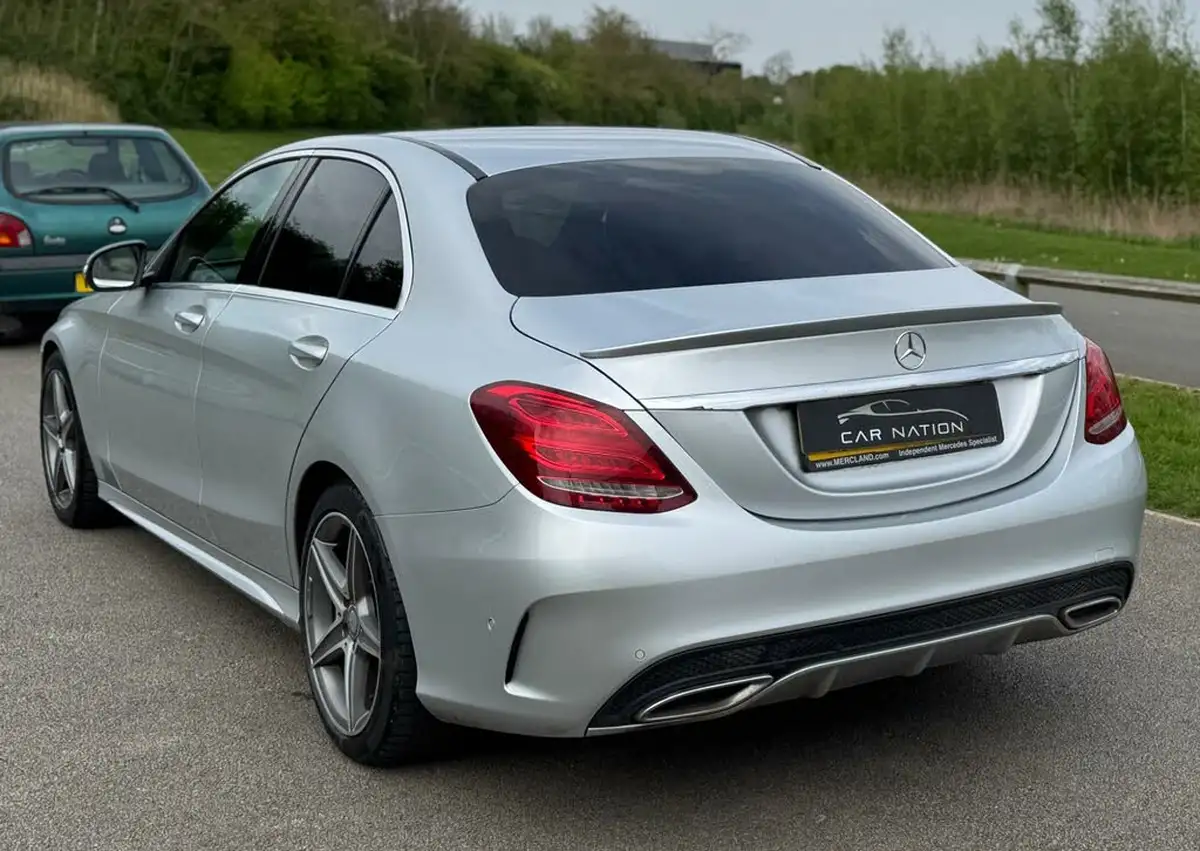 2015-mercedes-benz-c-class-21cdi-c220-amg-line-ss-saloon-4d-7g-tronic-plus-big-3