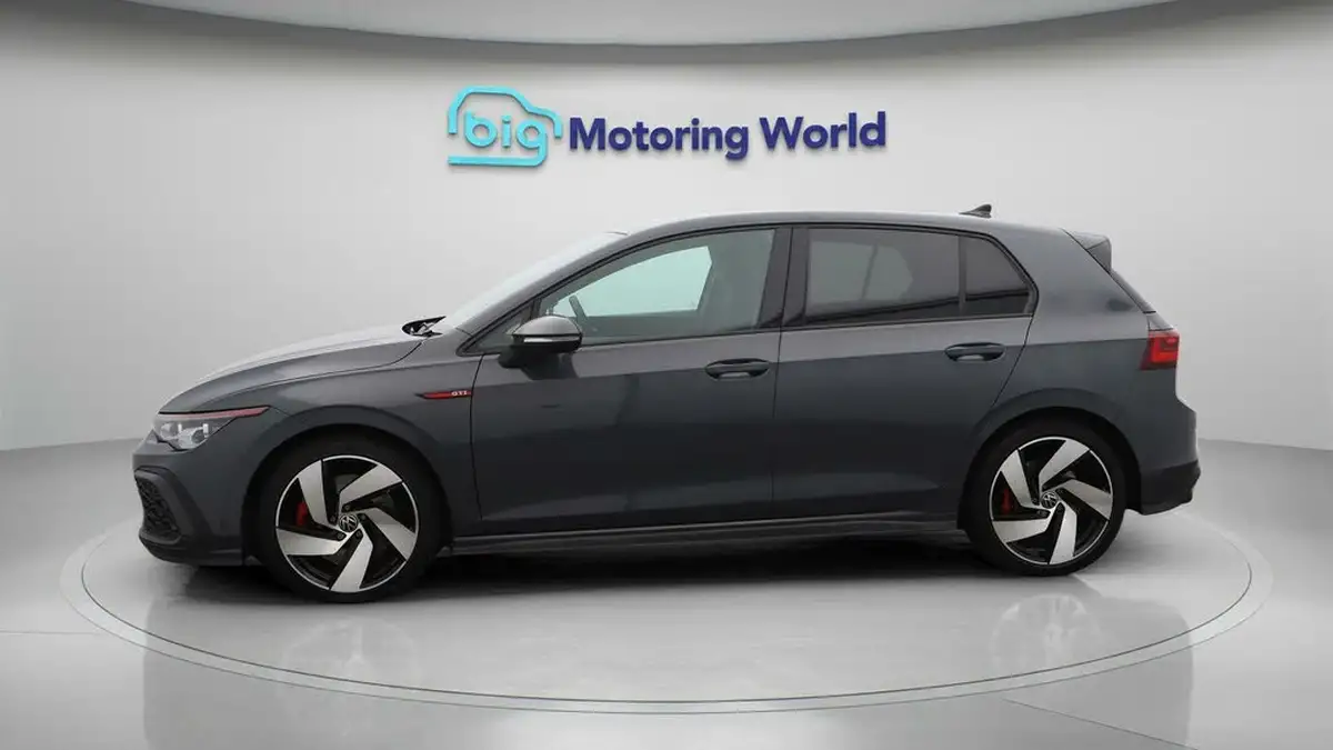 2022-volkswagen-golf-20-tsi-gti-dsg-big-4